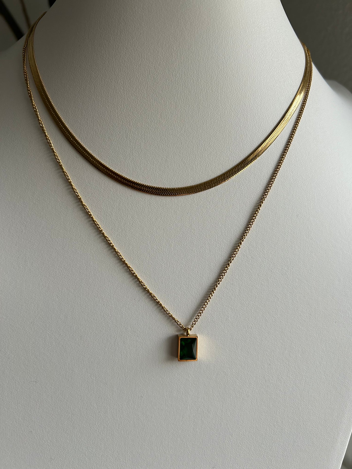 Sleek Green Stone Necklace
