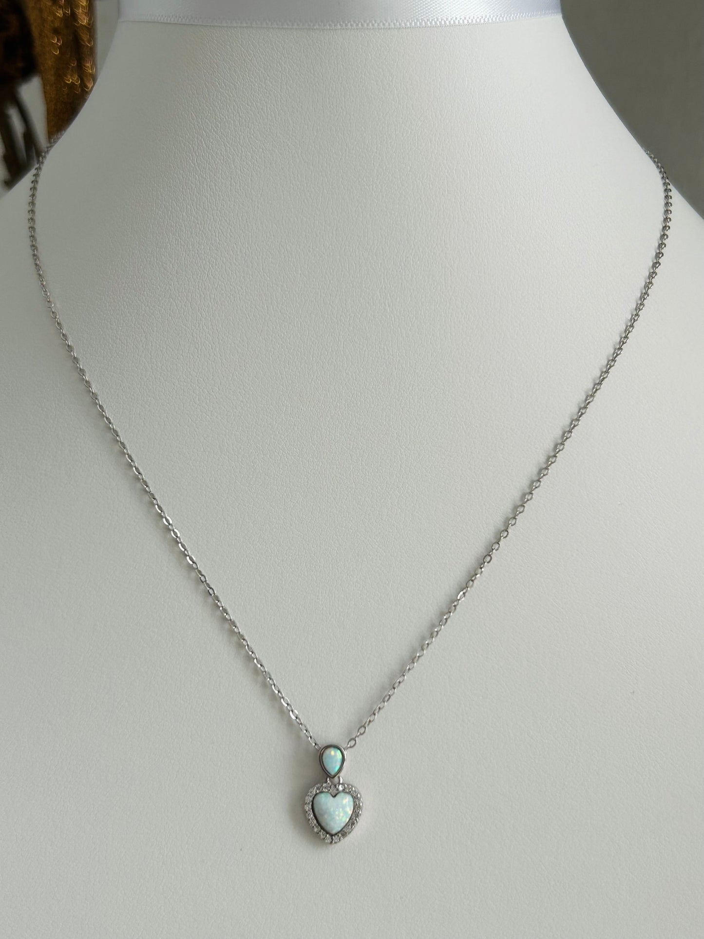 Halskette in Herzförmig