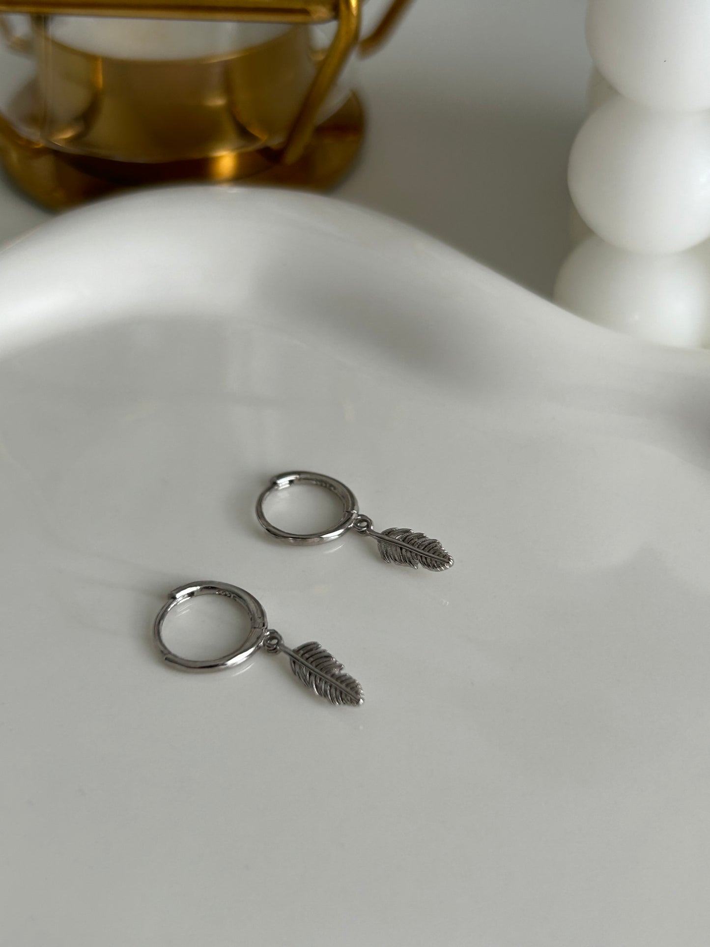 Creolen mit Blätteranhänger