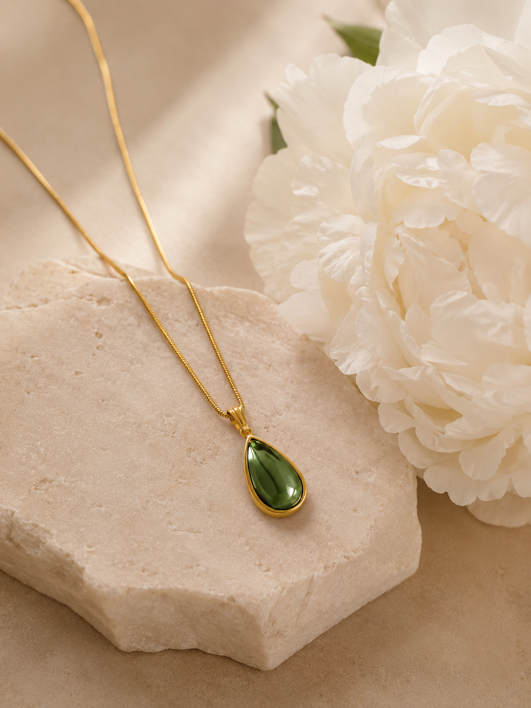 Émera Necklace