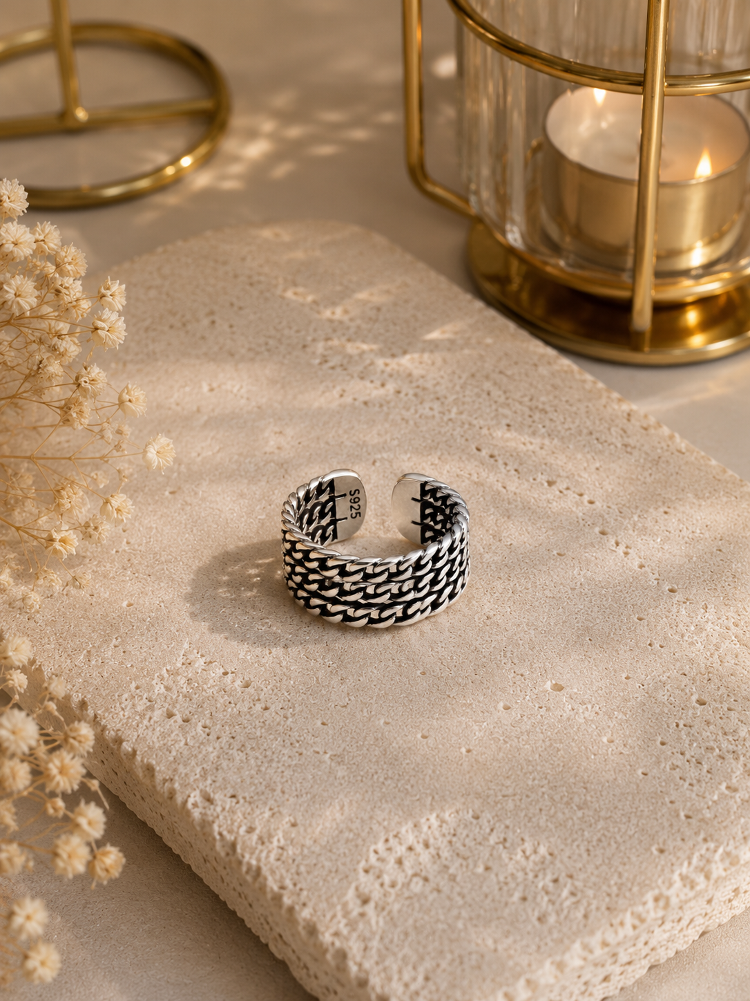 Ovine Ring