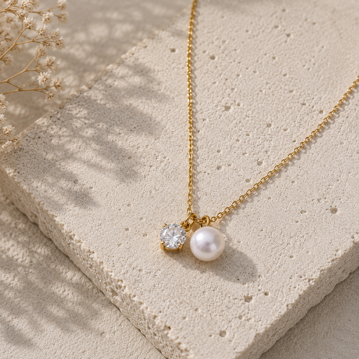 Sweet Pearl Necklace