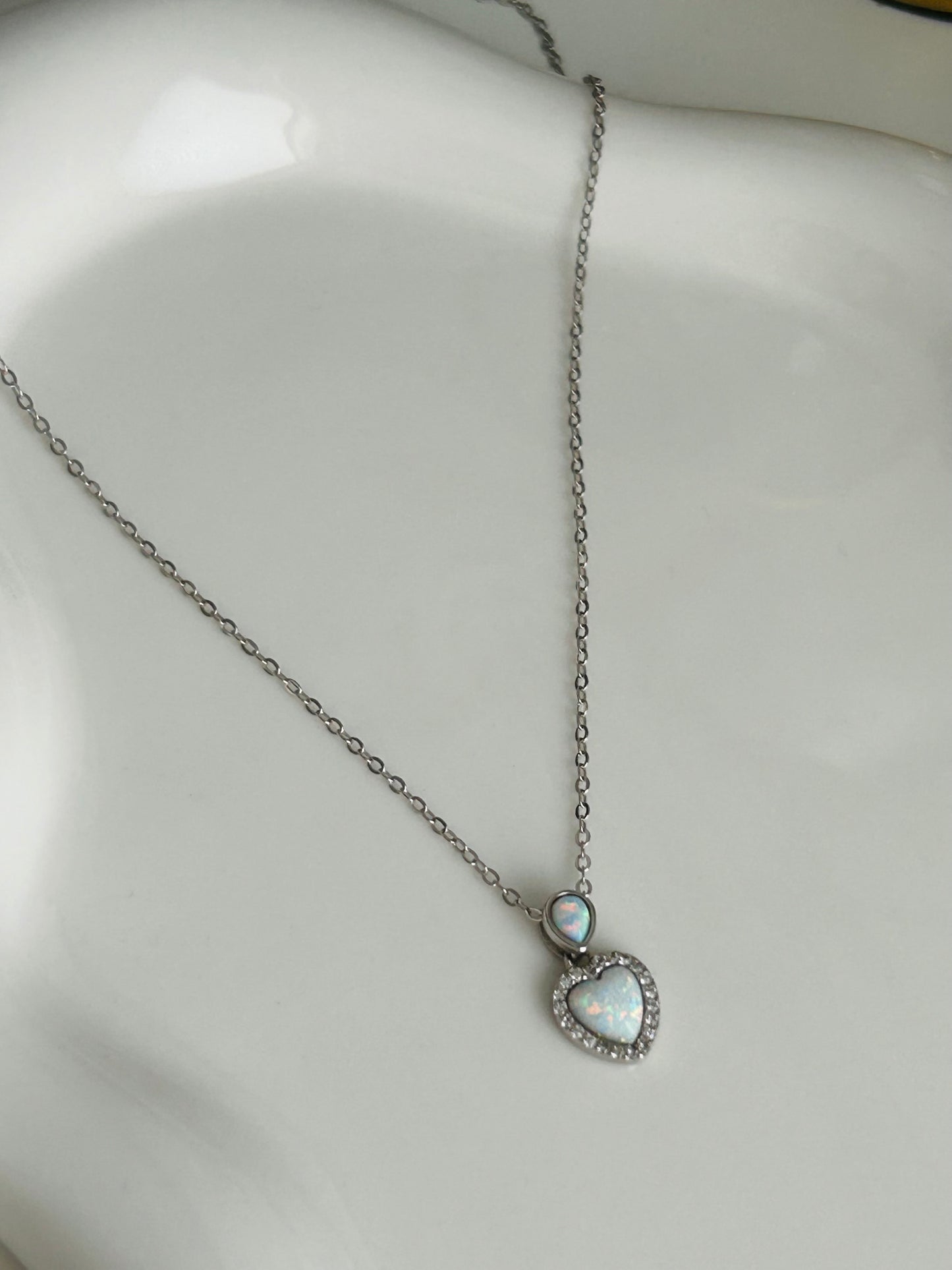 Halskette in Herzförmig