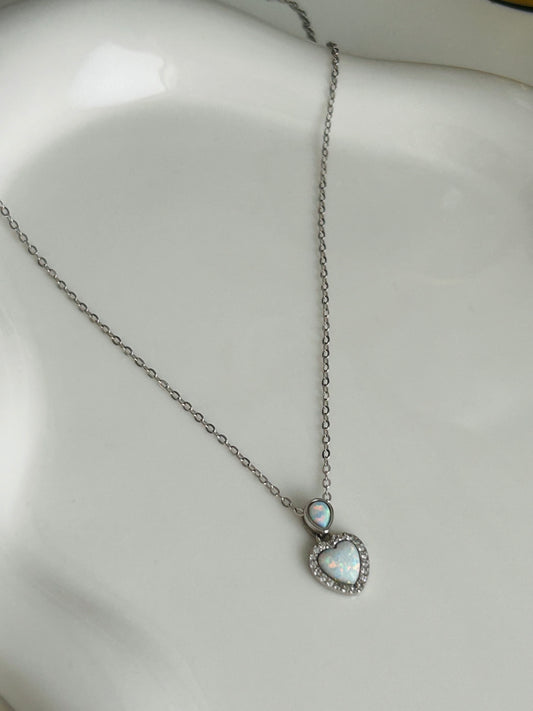 Halskette in Herzförmig